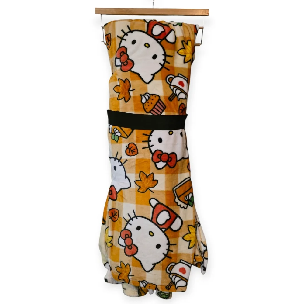NWT Sanrio Hello Kitty Fall Cloud Throw Blankets 60 X 70 Inch Set Of 2